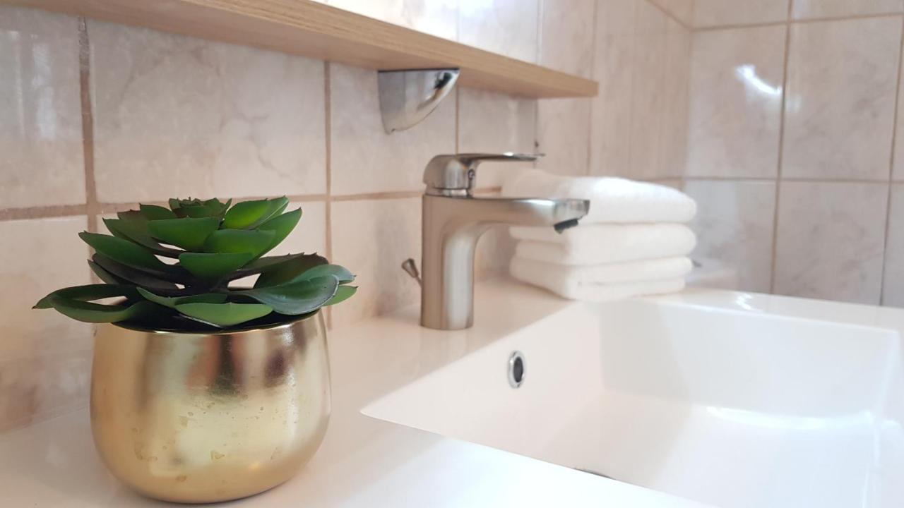 Aroma Green Villa Cagnano Exteriör bild